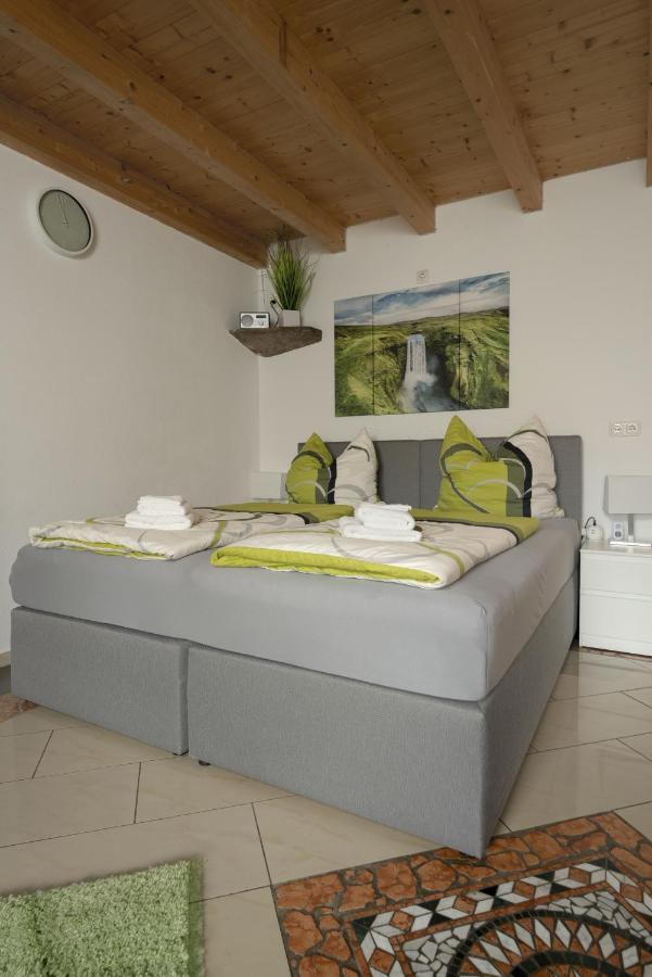Feworld Living - Near Salzburg City Freilassing Bagian luar foto