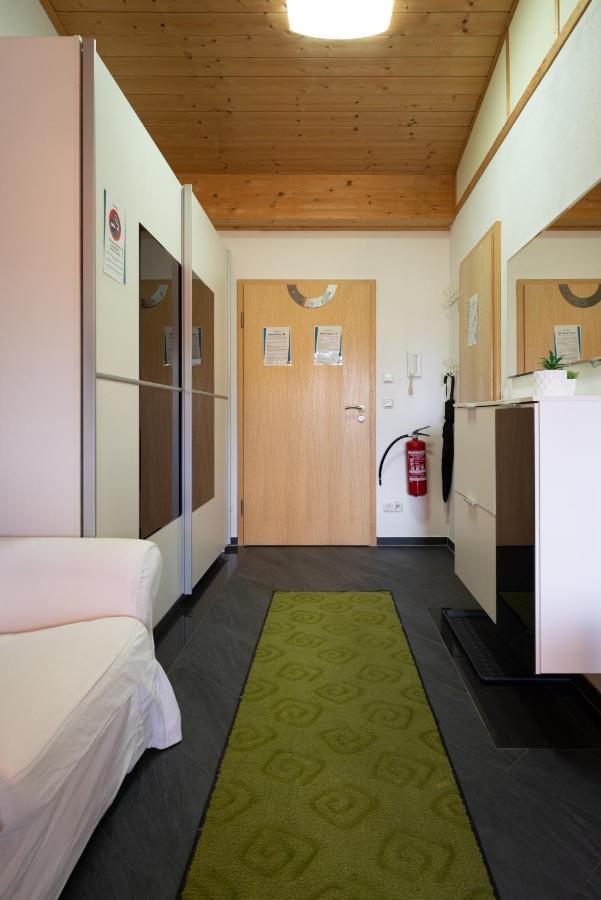 Feworld Living - Near Salzburg City Freilassing Bagian luar foto
